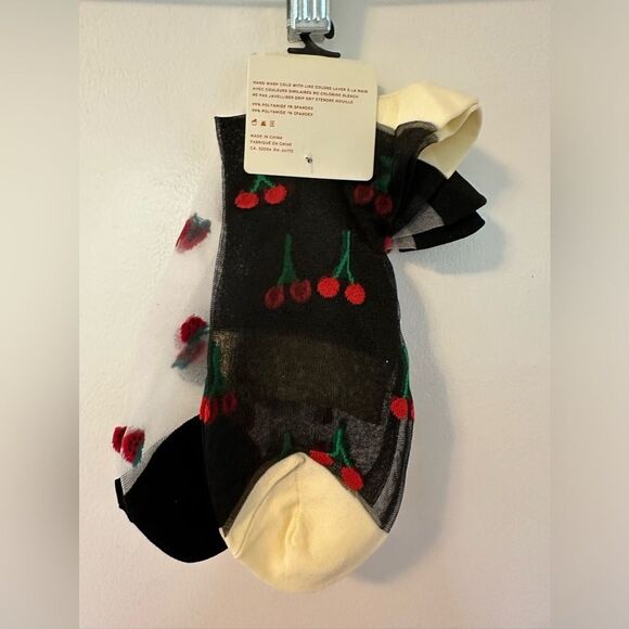 Anthropologie Cherry Strawberry Sheer Socks New With Tags One Size - Picture 2 of 3
